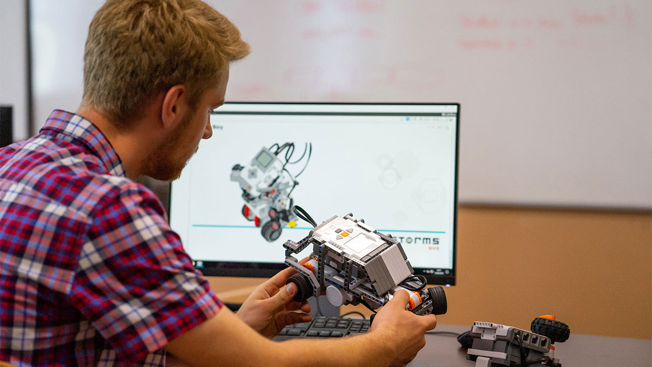 Počítačová technika a robotika